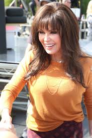 Marie Osmond At Extra In Hollywood Marie Osmond Hot Marie Osmond Long Hair Styles