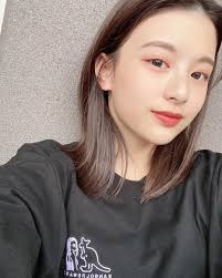出口夏希 on instagram 黒着てみた きてほしい色ありますか ロシア 女 女の子 ビーニーファッション
