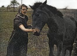 Es war unsere überzeugung, dass der krieg für deutschland verloren ist, und dass jedes menschenleben, das für diesen. Sophie Scholl Sophie Scholl Added A New Photo