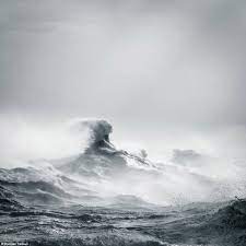 Photos Of Stunning Natural Scenes Awarded In Annual Competition Landscape Photographers Landscape Waves
