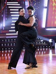 Dwts Season 4 Spring 2007 Laila Ali And Maksim Chmerkovskiy Maksim Chmerkovskiy Laila Ali Partner Dance