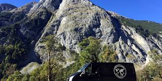 Von den schäumenden fluten werden bäume und sträucher. Hinterriss Eng Strasse Die Wohl Schonste Sackgasse Osterreichs