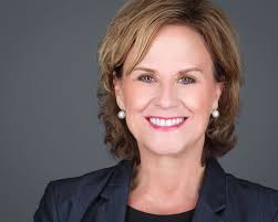 Sandy, you blow me away lady! Sandy needed a headshot update for a…