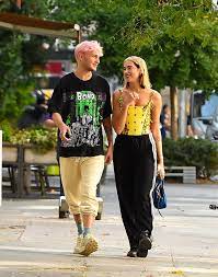 Dua lipa & anwar hadid's shared passion proves they're a truly adorable match. Dua Lipa And Anwar Hadid Relationship Timeline How Long Have They Been Dating Capital