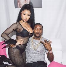 Nicki minaj gave birth on wednesday september 30 in los angeles, a source close to the pair told people magazine. Is Nicki Minaj Pregnant Singer Introduces Boyfriend Meek Mill On Stage As Her Baby Father Mirror Online