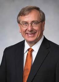 Anne Bouton's Instagram, Twitter & Facebook