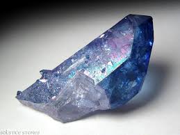 Tanzine Aura Quartz Clear Quartz Bonded With Gold And Indium Sometimes With Additional Niobium Forms As Blue Indigo An Aura Quartz Crystals Rocks And Gems