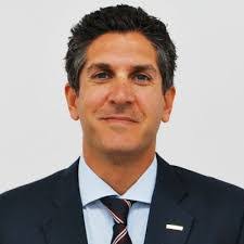 Tom Calnan's Instagram, Twitter & Facebook