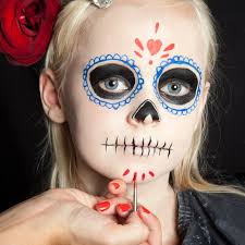 Literweise kunstblut vampirzähne effektvolle wunden | versandkostenfrei ab 30 €! 1001 Halloween Schminktipps Die Fur Ihre Gesunde Haut Sorgen