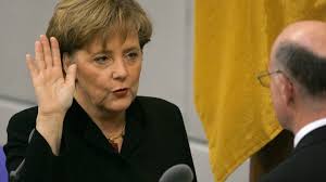 Angela merkel ist mit dem chemiker joachim sauer verheiratet. Angela Merkels Wahl Zur Kanzlerin Was Bedeutet Der Amtseid