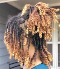 Hairstyles for girls should be simple and of natural color. Frisuren 2020 Hochzeitsfrisuren Nageldesign 2020 Kurze Frisuren Natural Hair Styles Locs Hairstyles Dreadlock Hairstyles