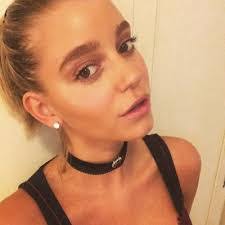 Lilly Osborne's Instagram, Twitter & Facebook