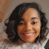 Lakisha Hinton's Instagram, Twitter & Facebook