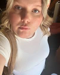 Lexi Randall's Instagram, Twitter & Facebook