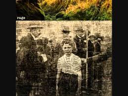 A Child S Christmas In Wales Written And Read By Dylan Thomas I Know I Know Not A Carol But Seriously If Christmas Poems Kids Christmas Dylan Thomas