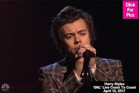 Harry Styles Slays First Performance Of Sign Of The Times On Snl Watch Harry Styles Harry Nolan Film