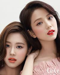 Jun 23, 2020 · la evolución de blackpink, conoce su antes y después. Blackpink Rose Jisoo Blackpink Jisoo Blackpink Rose Rose And Jisoo