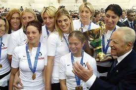 Ancak 1950 fifa dünya kupası'na finansal sorunlar yüzünden katılamamıştır. Italya Kadin Milli Voleybol Takimi Vikipedi