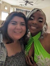 Nancy Schieber's Instagram, Twitter & Facebook