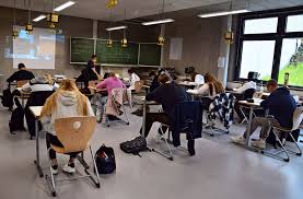 Folgen Der Pandemie Corona Sturzt Schule In Finanzielle Probleme Mohringen Stuttgarter Nachrichten