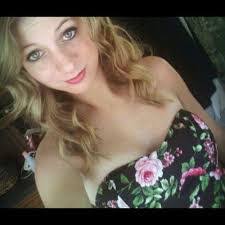 Heather Midkiff's Instagram, Twitter & Facebook