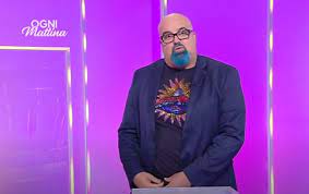 Scopri le ultimissime news su giovanni ciacci sul sito caffeinamagazine.it. Giovanni Ciacci Senza Parole Accade Pochi Attimi Prima Della Diretta