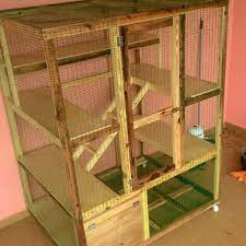 Pembangunan rumah kayu minimalis sederhana memakan waktu yang relatif cepat karena terdapat beberapa pengusaha kontraktor yang menawarkan pembangunan rumah kayu sistem knock down. Sangkar Kucing Kayu Pine Pet Supplies Pet Accessories On Carousell
