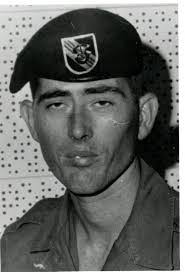 Lee Bormann's Instagram, Twitter & Facebook