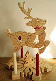 Renne De Noel Centre De Table Avec Bougies Luminaires Par Auxmillecouleurs Renne De Noel Ornements En Bois Bricolages En Bois