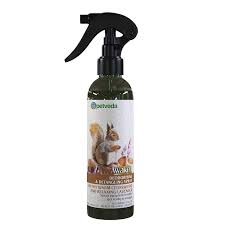Cats dislike the smell of rue, lavender and pennyroyal, coleus canina and lemon thyme. Petveda Awaken Earthy Cedarwood And Relaxing Lavender Deodorising Detangling Spray For Cats And Dogs Buy Petveda Awaken Earthy Cedarwood And Relaxing Lavender Deodorising Detangling Spray For Cats And Dogs Online