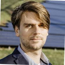 🌊 World record: we just built the biggest ocean innovation award for the  ocean. 🌍💙 Last thursday with the OceanLove Innovation Awards Standing