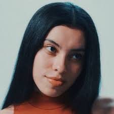 Veronica (@veronica.bernier) • Instagram photos and videos