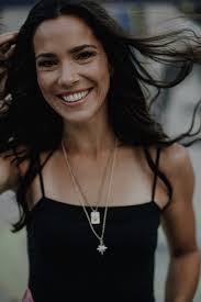 Claudia Weaver's Instagram, Twitter & Facebook