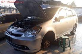 Eksterior depan honda stream 2002 memiliki desain yang cukup ikonik khas. Penyakit Yang Biasa Nongol Di Honda Stream Seken Rawan Bocor Gridoto Com