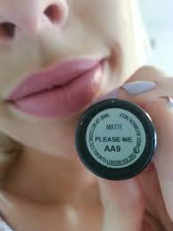 Most people agreed that mac cosmetics please me suited most skin tones and was just a really beautiful lipstick. Lips Burgesslinds