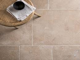 Francepierre, nîmes, avignon, béziers, paris, beaune. Carrelage Pierre Naturelle Pour Sol Interieur Travertin Fr