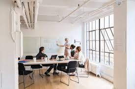 Le bts mco (management commercial opérationnel), successeur du bts management des unités commerciales (muc), est l'un des diplômes bac +2 les plus populaires. Le Bts Muc En Alternance Differences Contenu Et Debouches