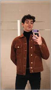 40 Relaxing Mens Winter Style Ideas For Men Looks More Cool Than Before Men Fashion Casual Outfits Streetwear Men Outfits Stylish Mens Outfits
