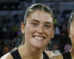 Jasmine Emery's Instagram, Twitter & Facebook