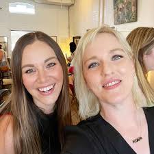 Betcha didn't know that IHKC Monthly Meetups serve a very selfish purpose,  did you? Every month, I get to surround myself with some of my favorite  people