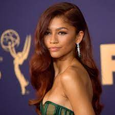 Literally Just 19 Of The Best Beauty Looks From The 2019 Emmys Zendaya Hair Hair Color 2021 Trendy Hair Color