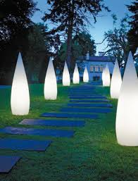 Outdoor Unique Garden Lighting Forcing Every Eyes Looking At Your Home Unique Garden Lights Outdoor Lighting Design Garden Lighting Diy Solar Lights Garden