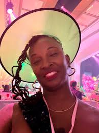 Happy New Year to all Urban Swagger's Distinguished members 🎊🎆. I'm  stepping into this year with the joy of the Lord! Peace and blessings to  all😊