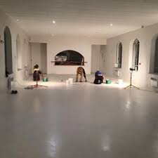 A l'achat, le béton ciré coûte entre 50 et 60 euros le mètre carré. Beton Cire Sur Sol A Coulommiers 77120 Beton Imprime Betosysteme Decor