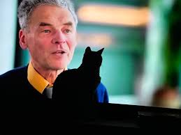 My parents' dog is mesmerized by Rifftrax. 🤣