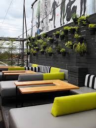 80 Superb Outdoor Restaurant Patio For Fantastic Dinner Outdoor Restaurant Patio In 2020 Outdoor Restaurant Patio Restaurant Patio Patio Decor