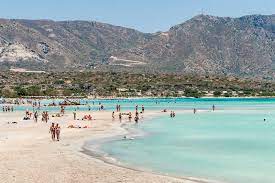 Elafonisi kreta de griekse gids. Sandbeach Mit Leuten Auf Elafonisi Kreta Redaktionelles Foto Bild Von Baden Nave 39420856