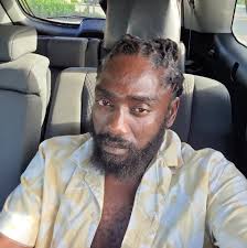 Krim nan #pòdepè /Yon Polisye T0uye Jean Rode aprè lal Boule Ii la Salin,  Fanmi viktim nan deja rekipere Rès Kò a.