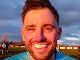 Isaac Lowe to fight Lee McGregor