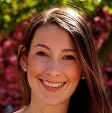 Sara Whitman's Instagram, Twitter & Facebook